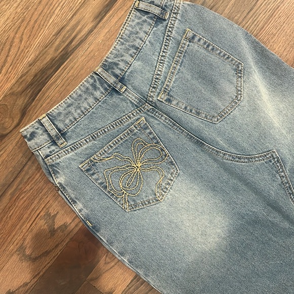 NWT Loveshack Fancy Risia Skirt. Montauk Blue, Size 24 - Picture 8 of 11